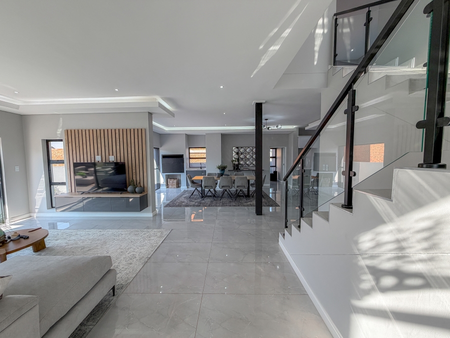 4 Bedroom Property for Sale in Fountainbrook Estate Gauteng