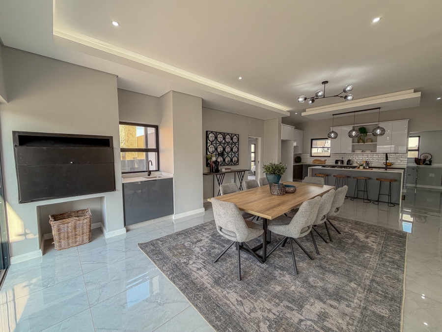 4 Bedroom Property for Sale in Fountainbrook Estate Gauteng