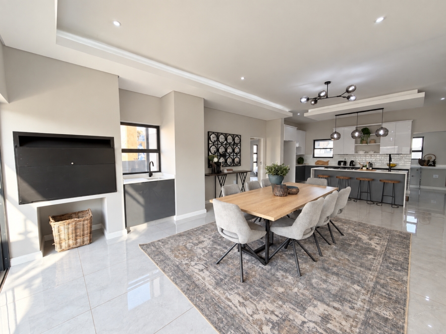 4 Bedroom Property for Sale in Fountainbrook Estate Gauteng