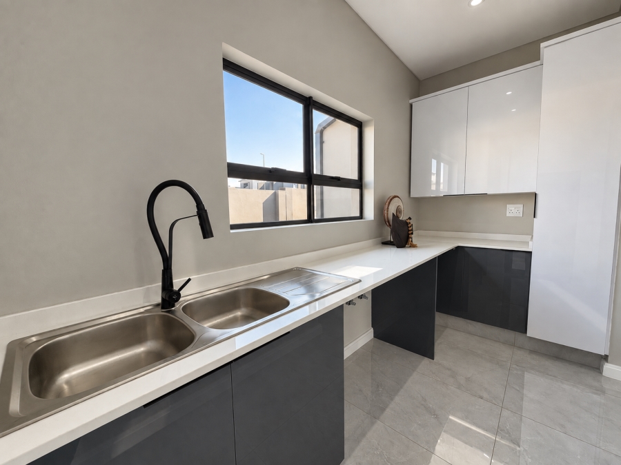 4 Bedroom Property for Sale in Fountainbrook Estate Gauteng
