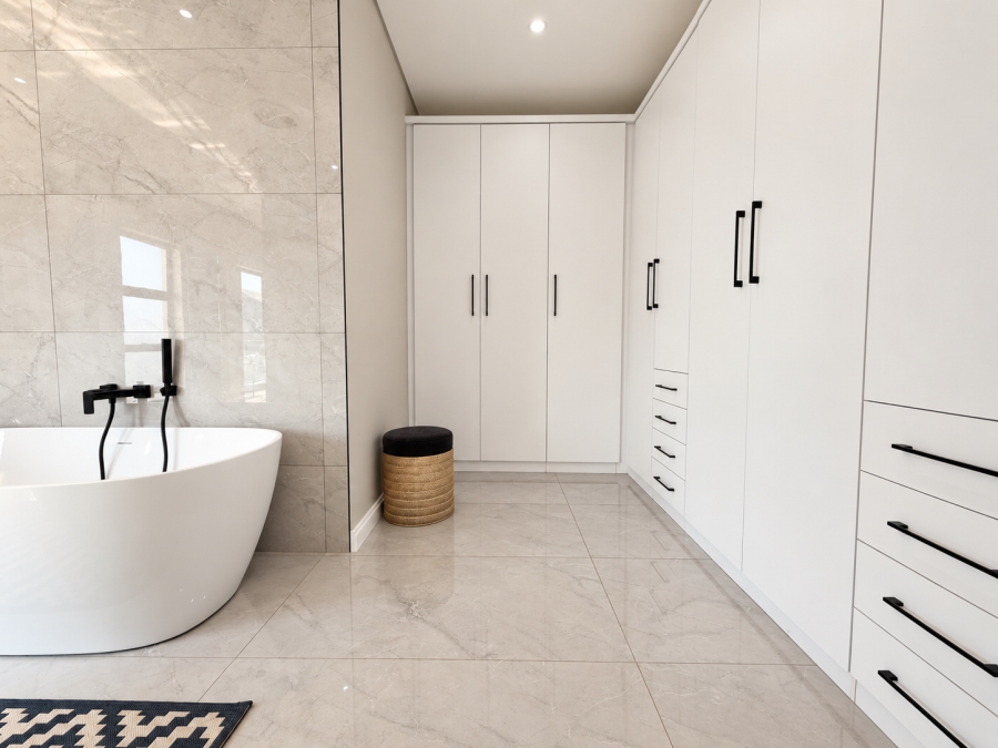 4 Bedroom Property for Sale in Fountainbrook Estate Gauteng
