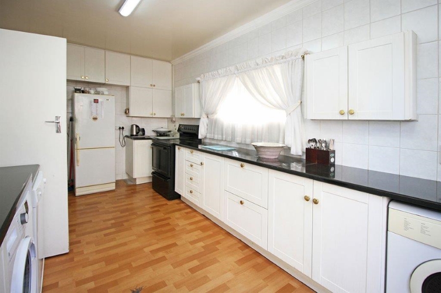 To Let 3 Bedroom Property for Rent in Hyde Park Gauteng