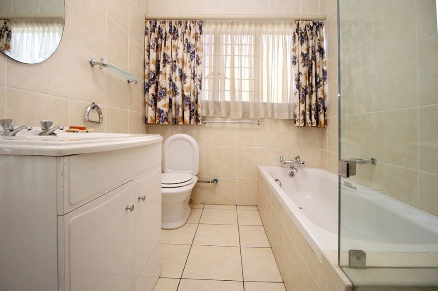 To Let 3 Bedroom Property for Rent in Hyde Park Gauteng