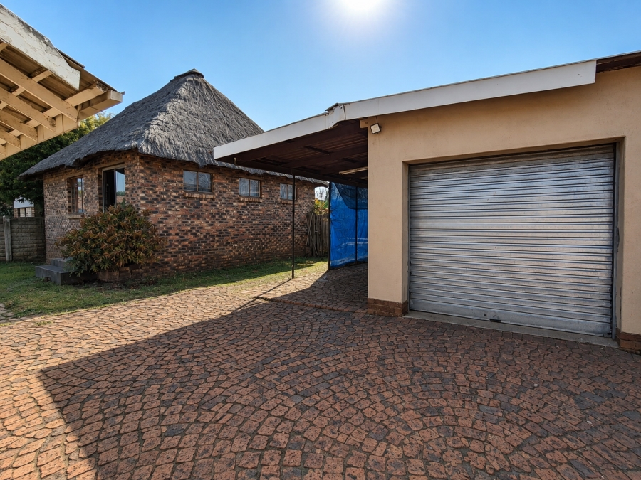 4 Bedroom Property for Sale in Three Rivers Gauteng