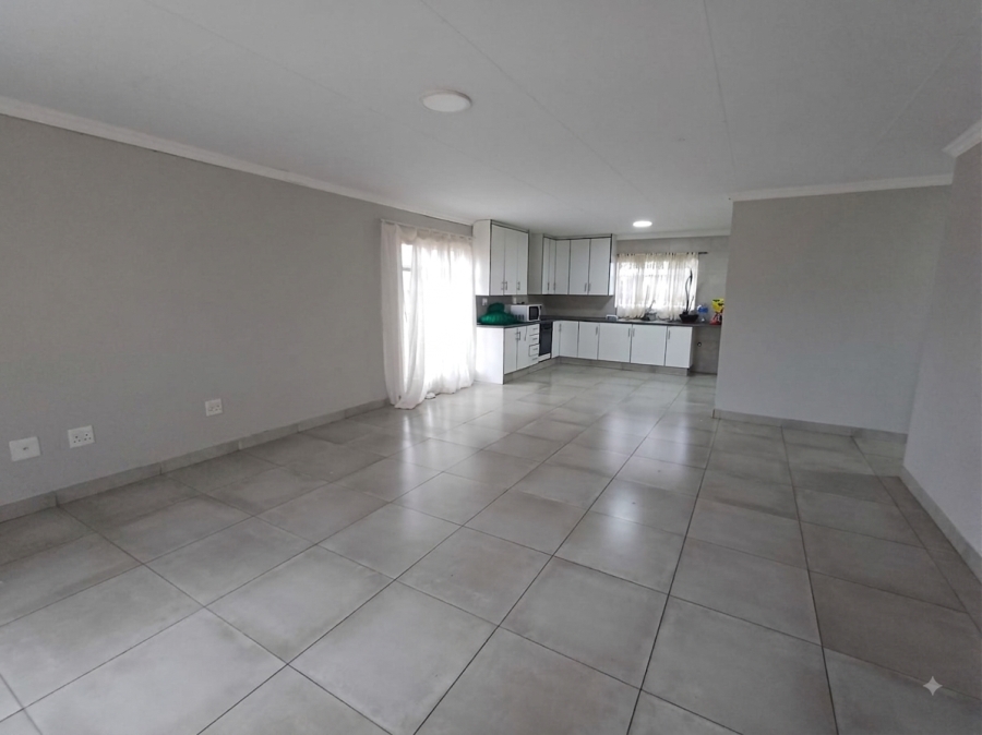 To Let 3 Bedroom Property for Rent in Boltonwold Gauteng