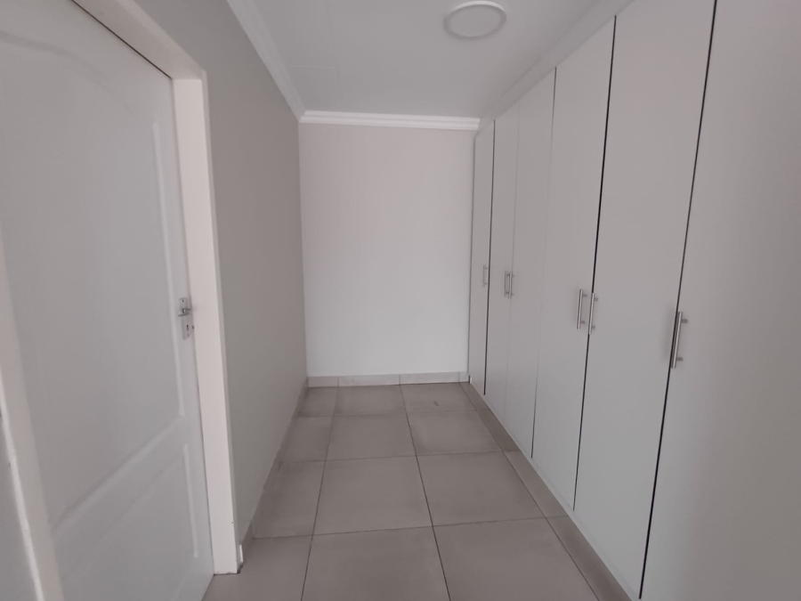 To Let 3 Bedroom Property for Rent in Boltonwold Gauteng