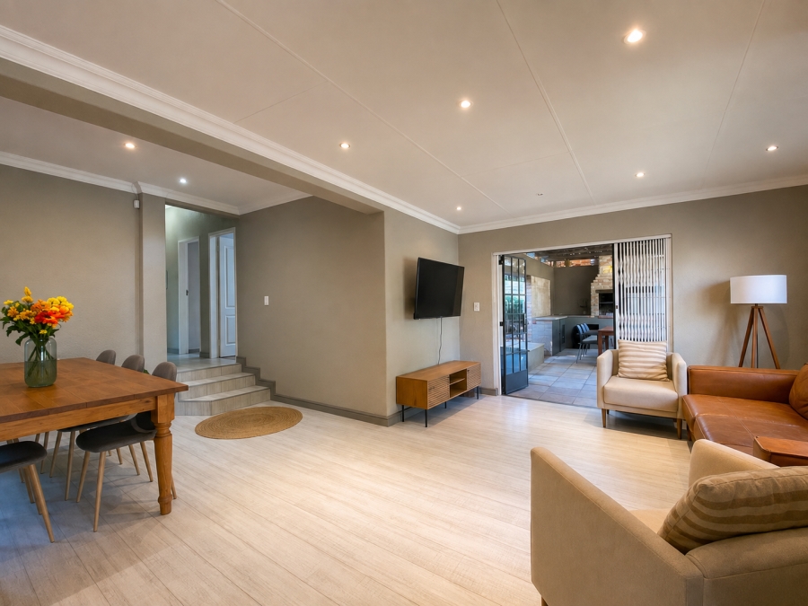 4 Bedroom Property for Sale in Erasmuskloof Gauteng