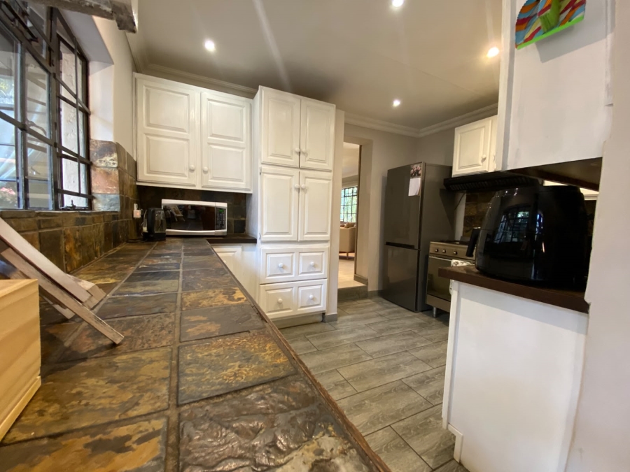 4 Bedroom Property for Sale in Erasmuskloof Gauteng