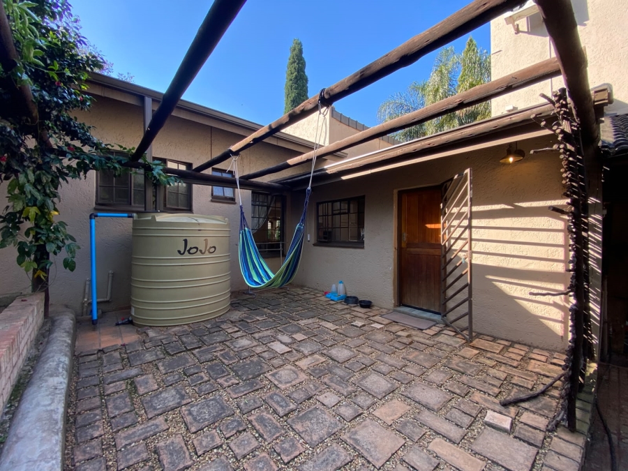 4 Bedroom Property for Sale in Erasmuskloof Gauteng