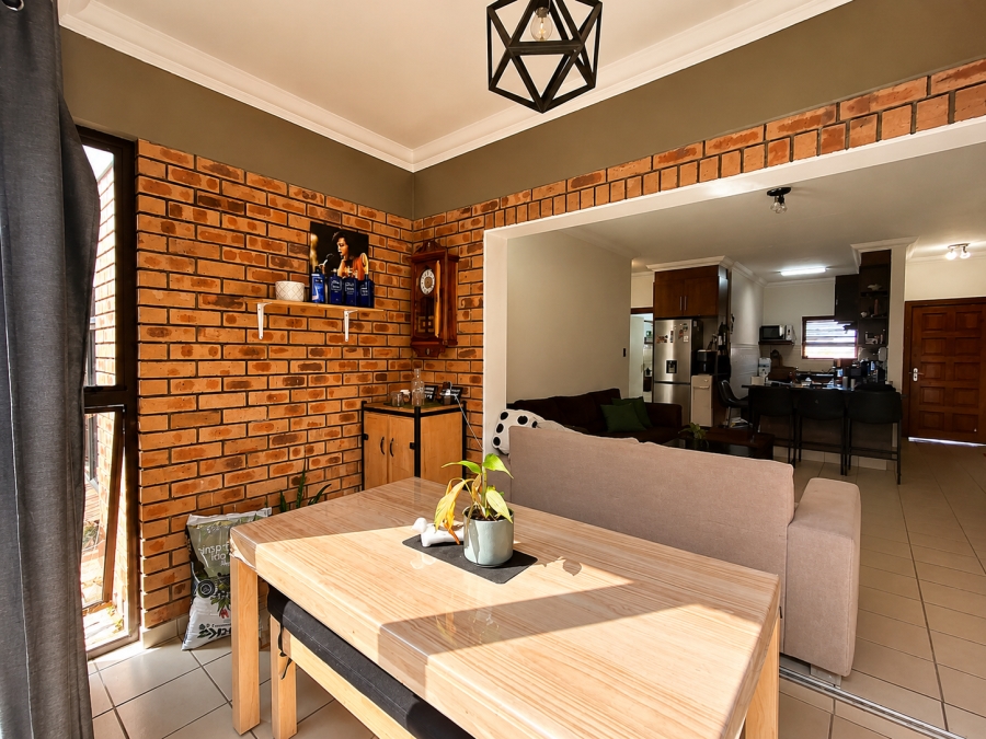 2 Bedroom Property for Sale in Ravenswood Gauteng