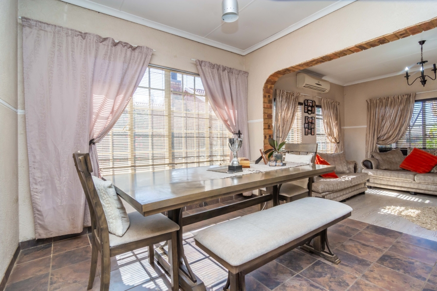 3 Bedroom Property for Sale in Helikonpark Gauteng