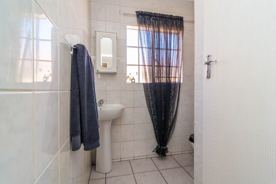 3 Bedroom Property for Sale in Helikonpark Gauteng