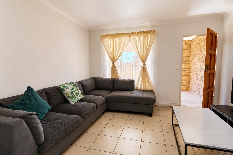 3 Bedroom Property for Sale in Kosmosdal Gauteng