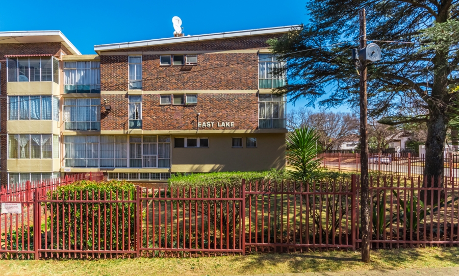 2 Bedroom Property for Sale in Florida Gauteng