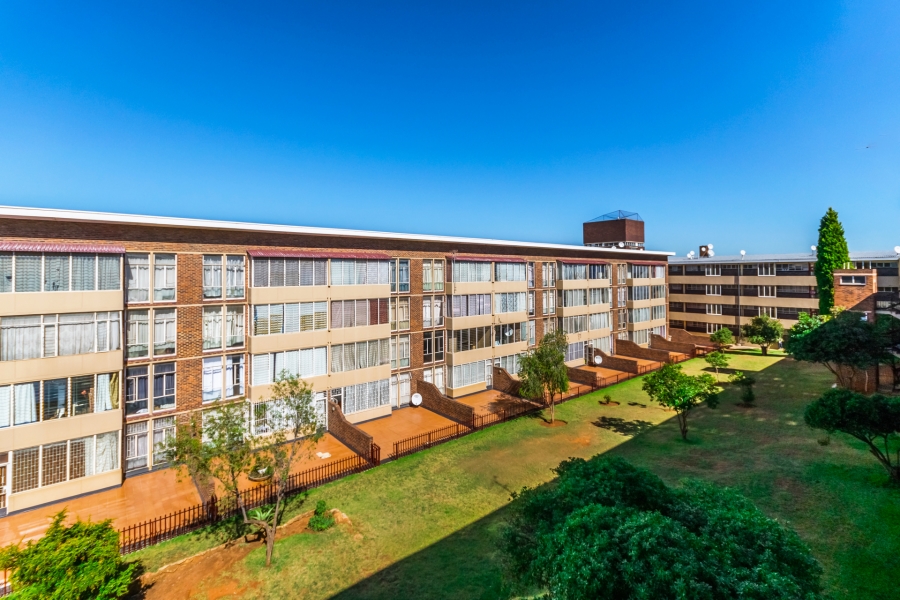2 Bedroom Property for Sale in Florida Gauteng