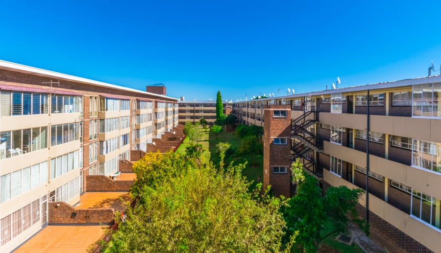 2 Bedroom Property for Sale in Florida Gauteng