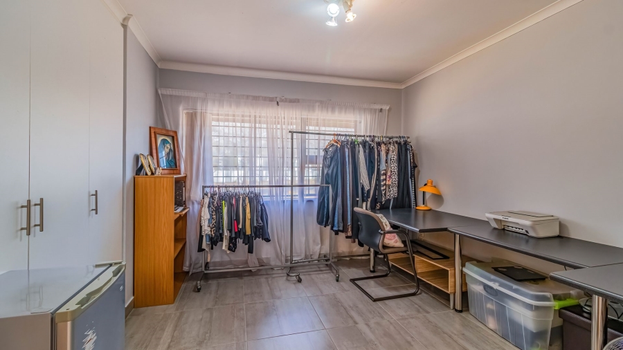 5 Bedroom Property for Sale in Bedfordview Gauteng