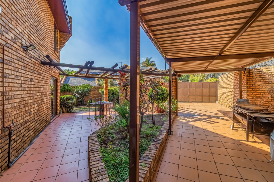 5 Bedroom Property for Sale in Bedfordview Gauteng