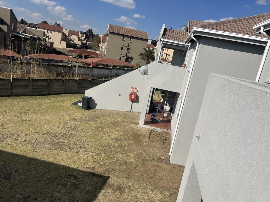 2 Bedroom Property for Sale in Vorna Valley Gauteng