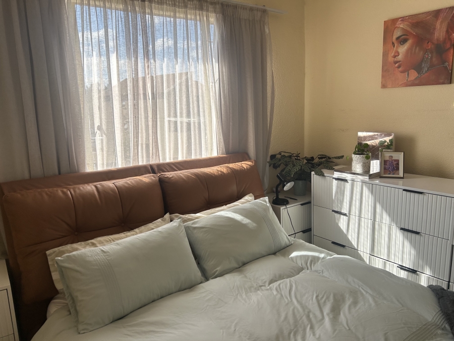2 Bedroom Property for Sale in Vorna Valley Gauteng