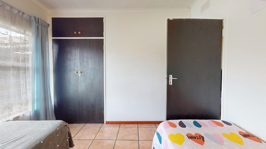 4 Bedroom Property for Sale in Lilianton Gauteng