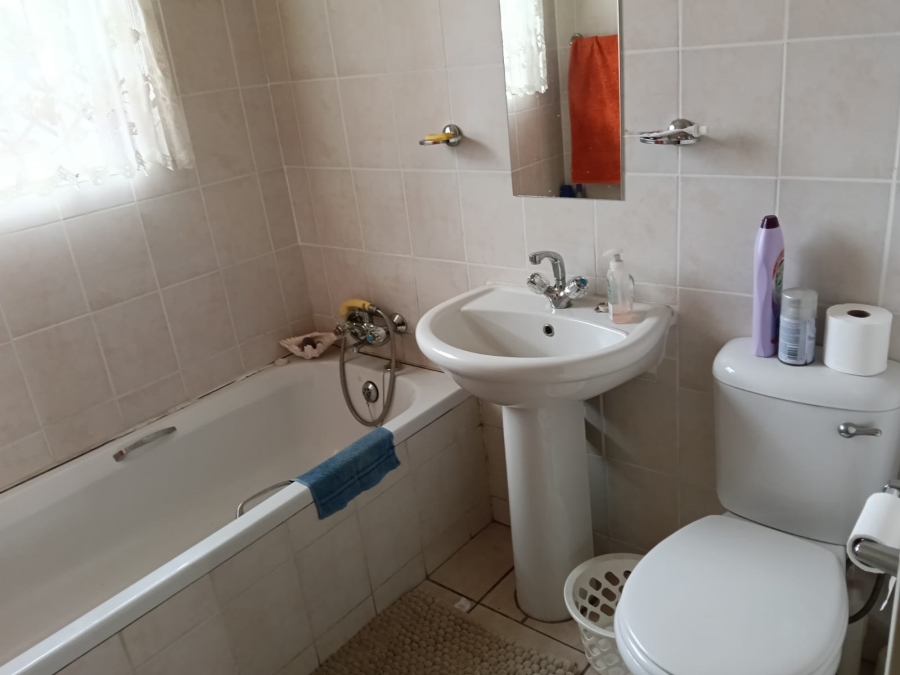 3 Bedroom Property for Sale in Misty Bay Gauteng