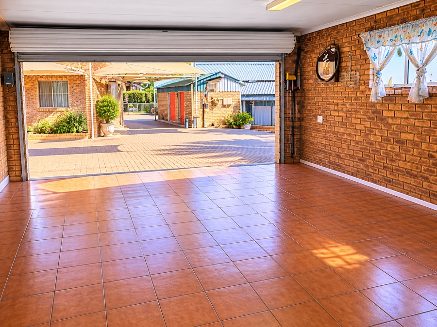 3 Bedroom Property for Sale in Misty Bay Gauteng