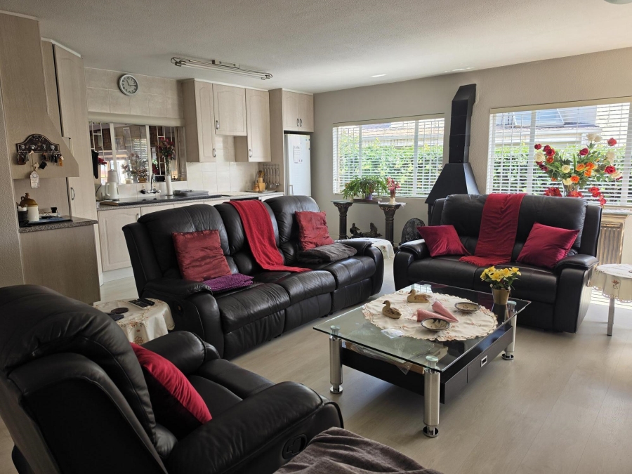 3 Bedroom Property for Sale in Misty Bay Gauteng