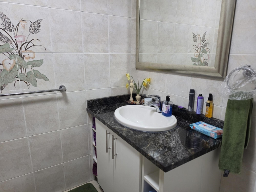 3 Bedroom Property for Sale in Misty Bay Gauteng