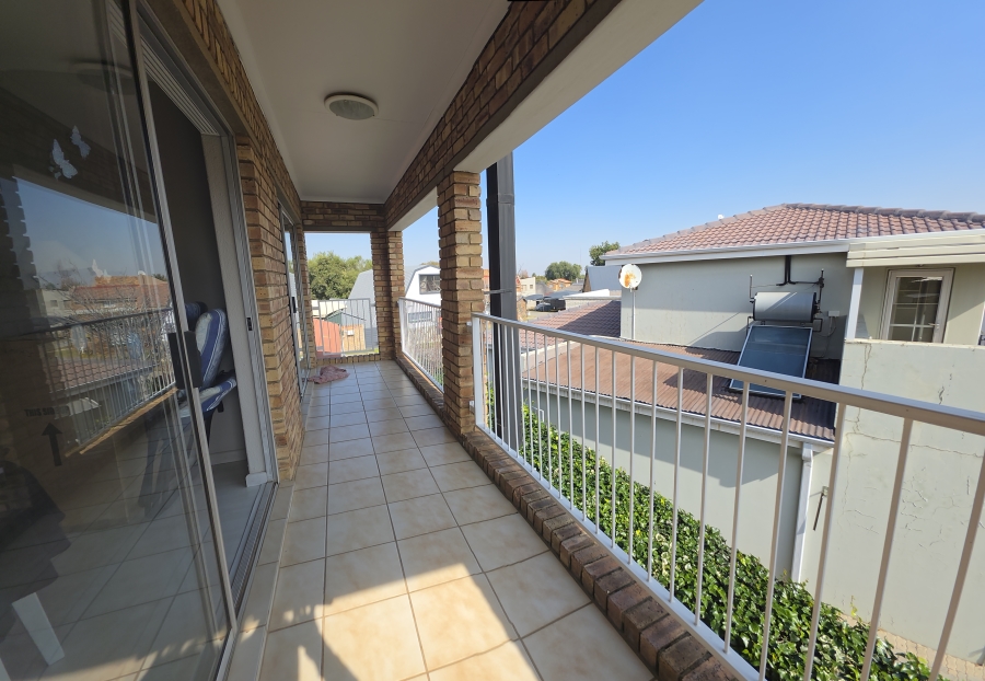3 Bedroom Property for Sale in Misty Bay Gauteng