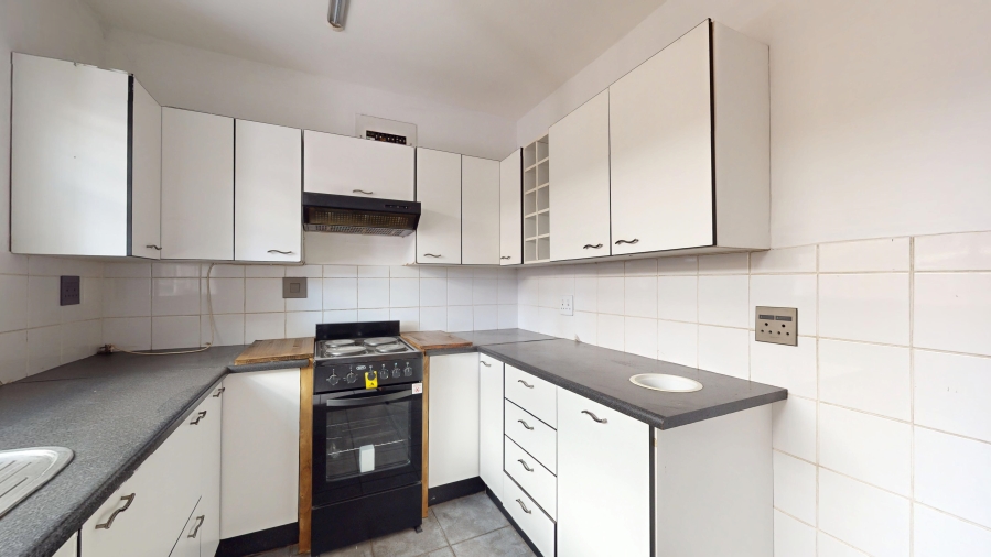 2 Bedroom Property for Sale in Dayanglen Gauteng