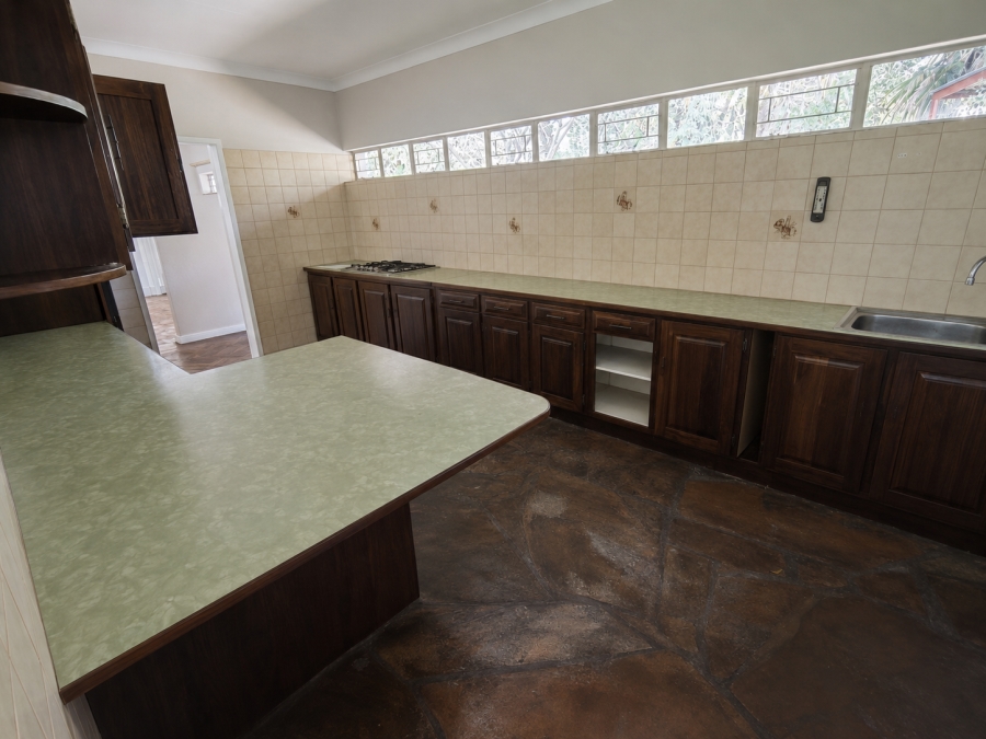 5 Bedroom Property for Sale in Pretoria North Gauteng
