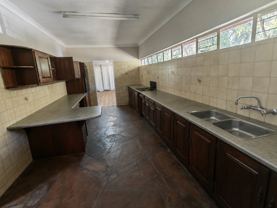 5 Bedroom Property for Sale in Pretoria North Gauteng
