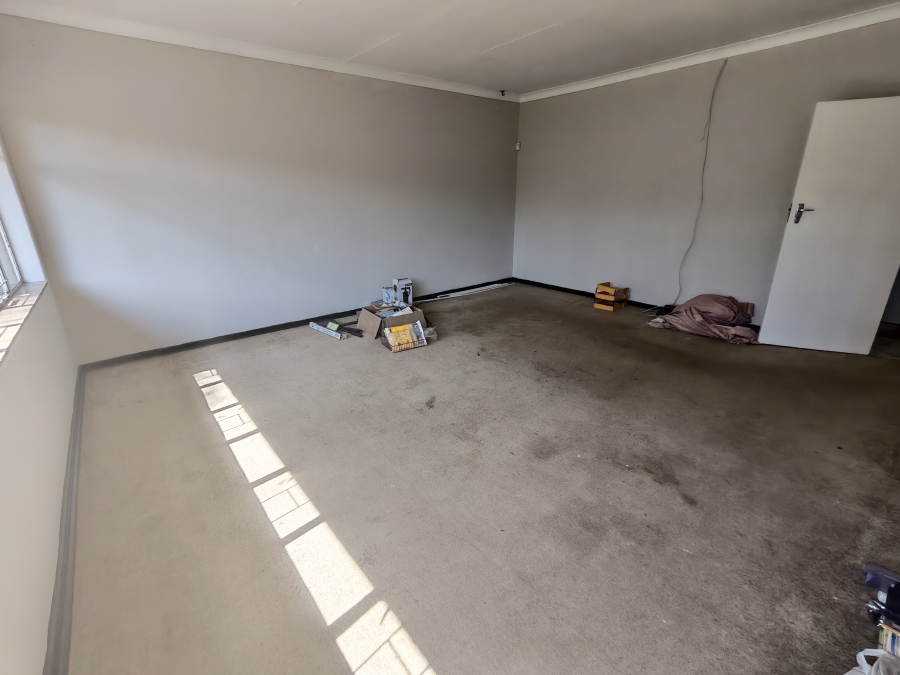 5 Bedroom Property for Sale in Pretoria North Gauteng