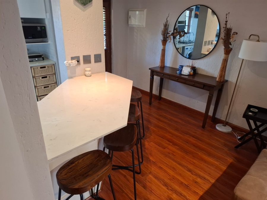 To Let 2 Bedroom Property for Rent in Paulshof Gauteng