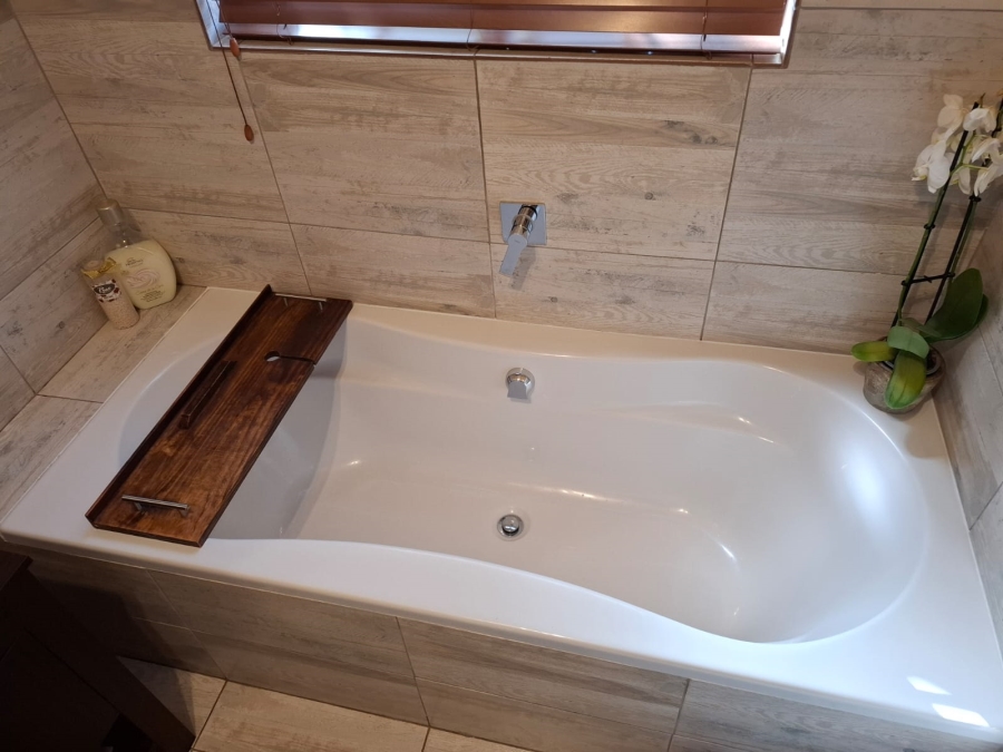 To Let 2 Bedroom Property for Rent in Paulshof Gauteng
