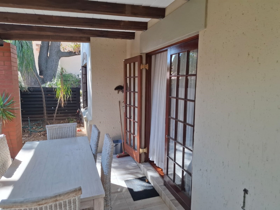 To Let 2 Bedroom Property for Rent in Paulshof Gauteng