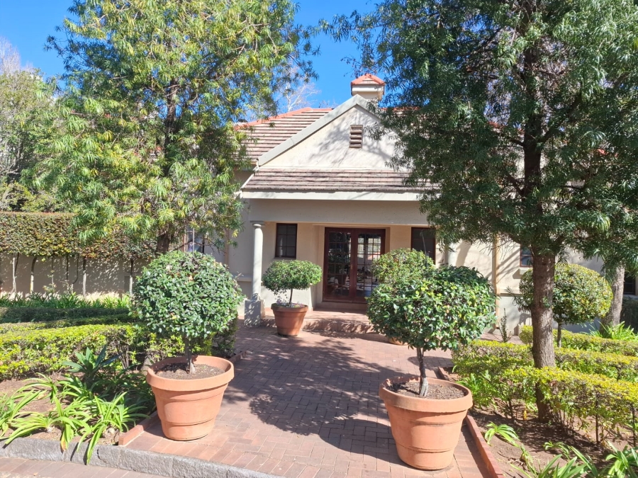 To Let 2 Bedroom Property for Rent in Paulshof Gauteng