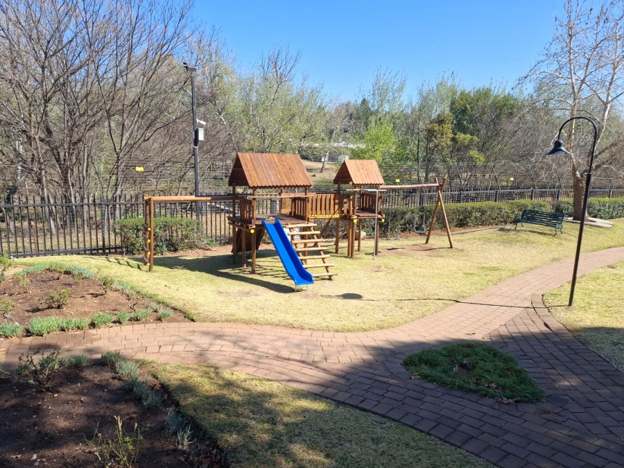 To Let 2 Bedroom Property for Rent in Paulshof Gauteng