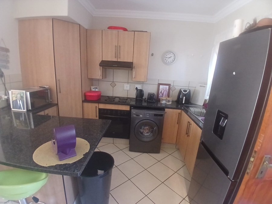 2 Bedroom Property for Sale in Theresa Park Gauteng