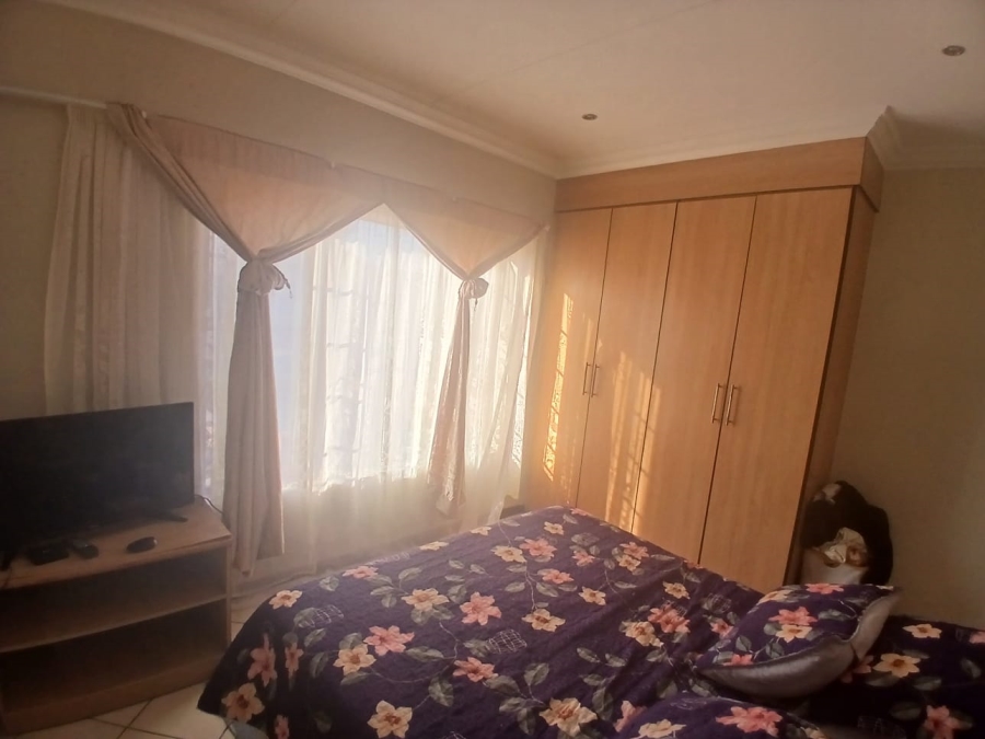2 Bedroom Property for Sale in Theresa Park Gauteng