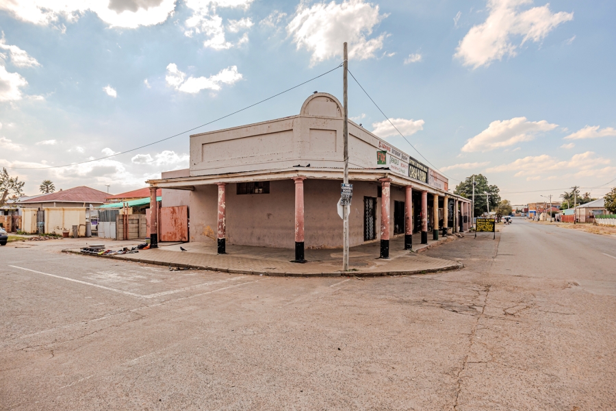 Commercial Property for Sale in Lewisham Gauteng