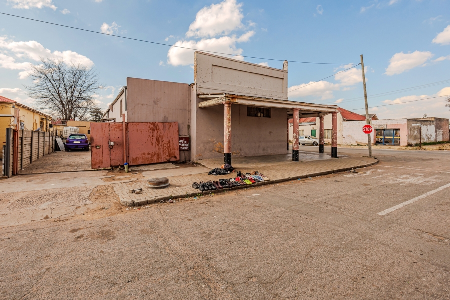 Commercial Property for Sale in Lewisham Gauteng