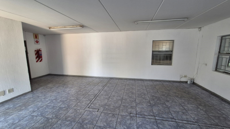 To Let Commercial Property for Rent in Silvertondale Gauteng