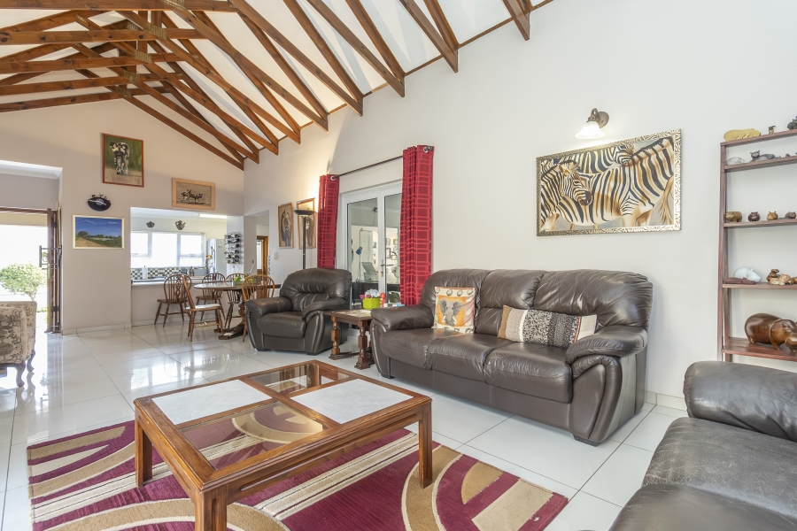 2 Bedroom Property for Sale in Cedar Lakes Gauteng