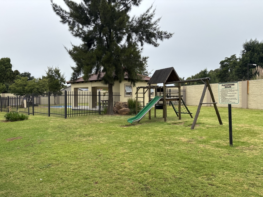 2 Bedroom Property for Sale in Morehill Gauteng