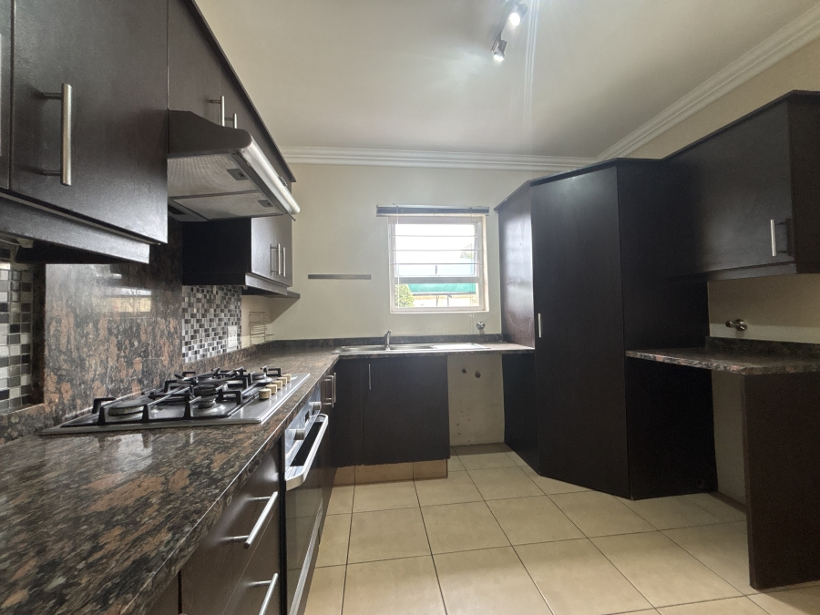 2 Bedroom Property for Sale in Morehill Gauteng