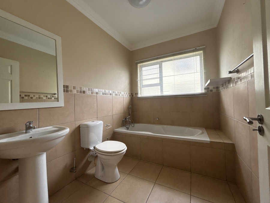 2 Bedroom Property for Sale in Morehill Gauteng