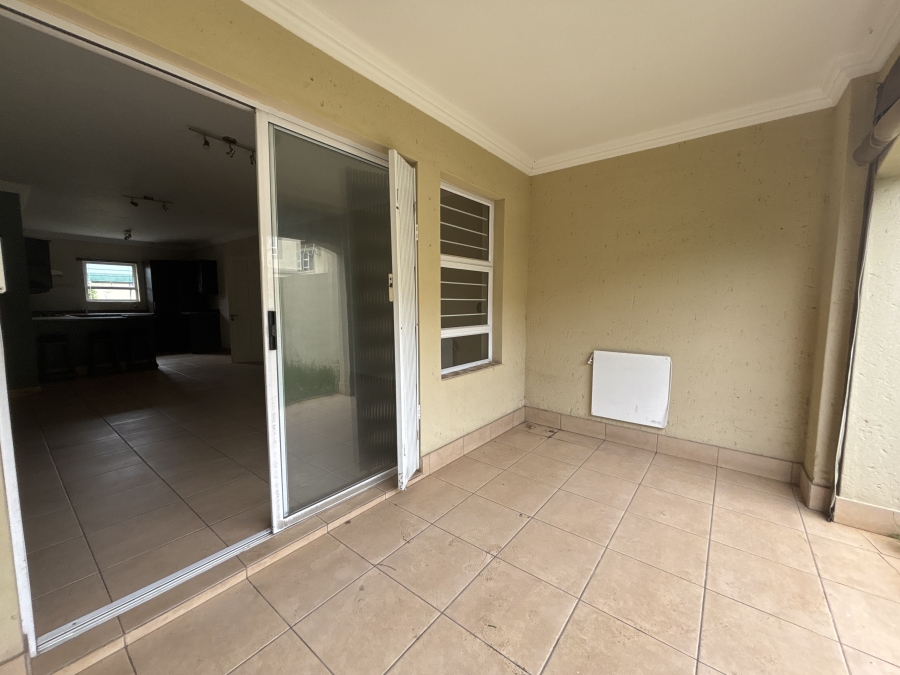 2 Bedroom Property for Sale in Morehill Gauteng