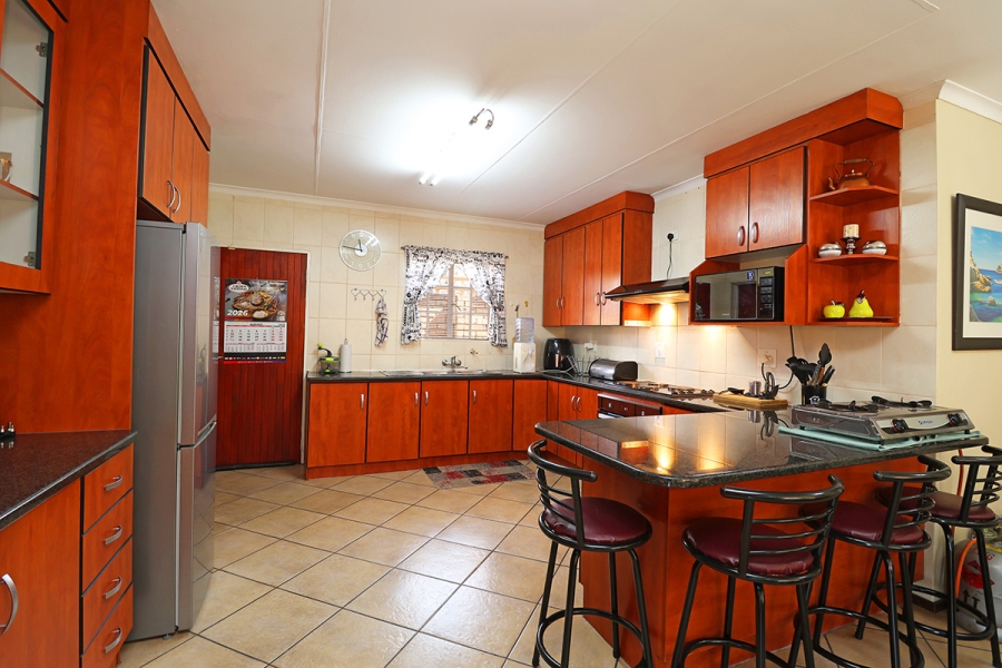 3 Bedroom Property for Sale in Eike Park Gauteng
